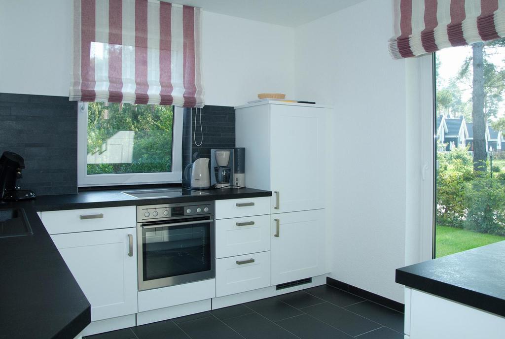 Ferienhaus Emmely Nur Wenige Gehminuten Zum Strand Ruhig Glowe Exterior foto